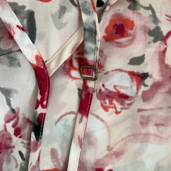 NWT WHBM Long Sleeve Floral Tie-Neck Blouse Size 10 - Picture 10 of 11